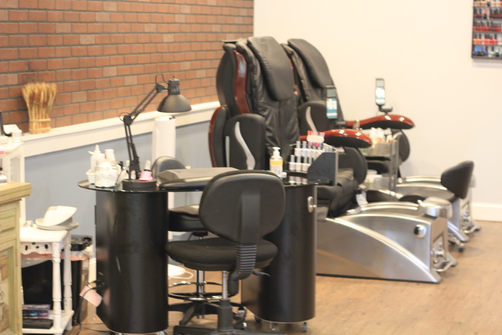 Heritage Dental Spa and Salon nail photo 4